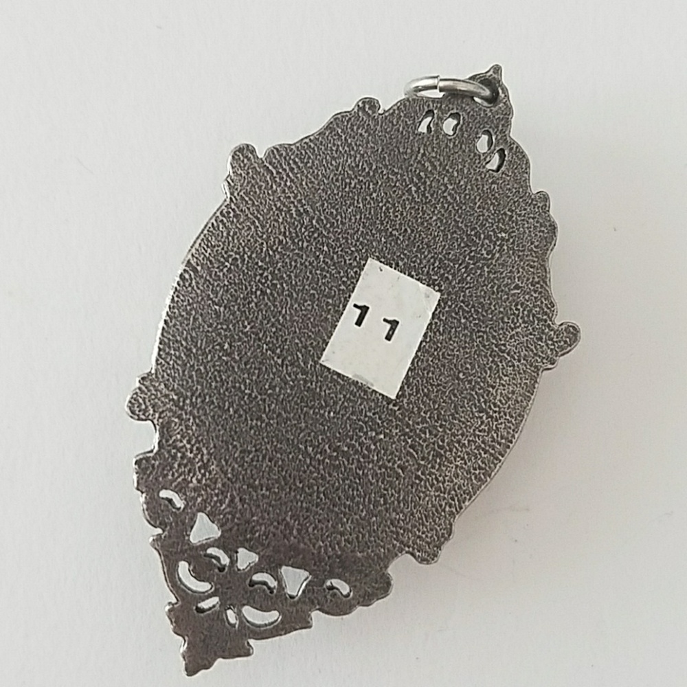 RHINESTONE CROWN NECKLACE - Picture 2 of 2